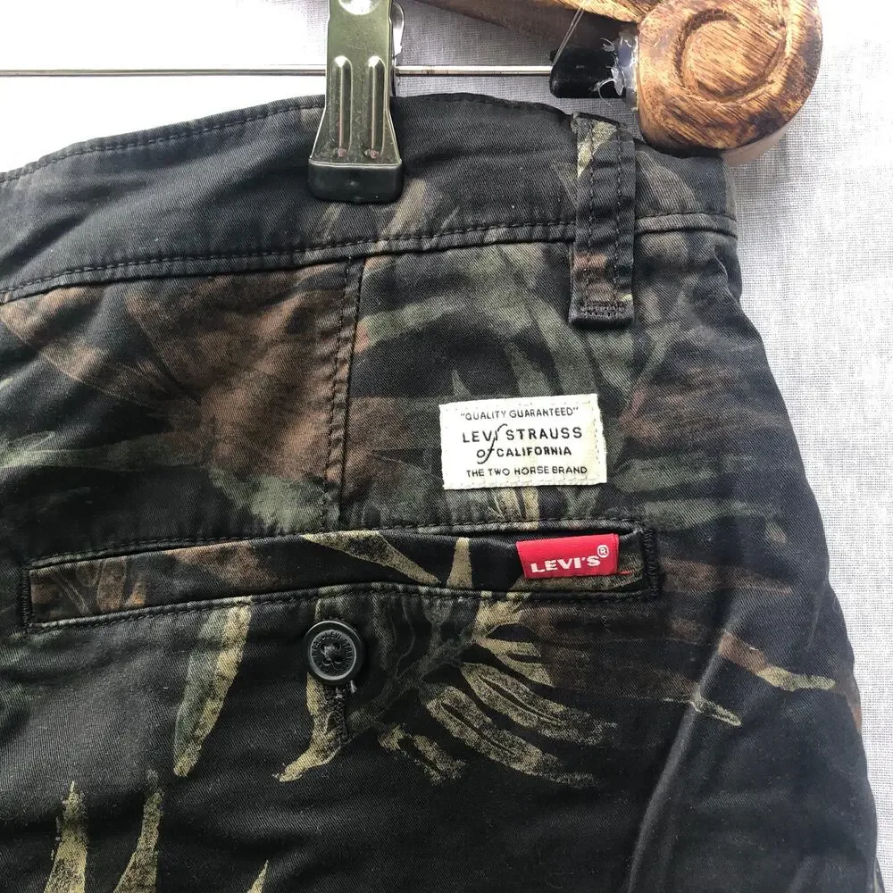 Levi Shorts Leaf Print Camo Color Chino Casual Summer Cotton Stretch 32